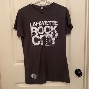 T-shirt hand screen printed, size x-large & …